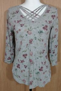 Cloud Chaser Cross Front Flower Top Size S.